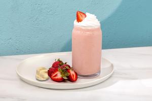Strawberry Banana Real Fruit Smoothie (Medium)