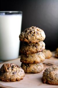 Oatmeal Chocolate Chip Cookie