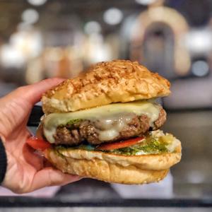 Deluxe Burger
