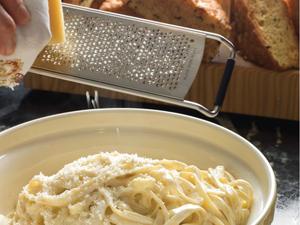 Kids Fettuccine Alfredo