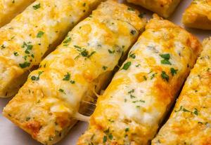 Nonna's Cheesy Garlic Bread