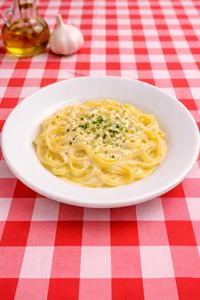 Fettuccine Alfredo