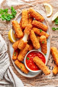 Mozzarella Sticks (6 Pieces)
