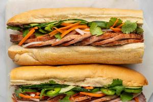 Banh Mi (Lemongrass Chicken)