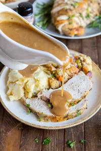 Roasted Turkey Breast with Turkey Gravy