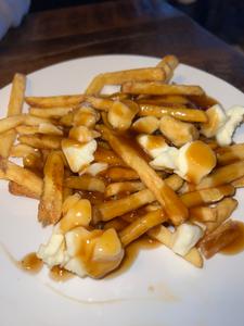 Classic Poutine (Side)