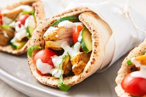 Crispy Chicken Shawarma Pita (Regular)