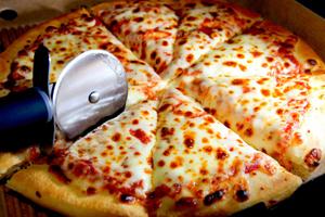 Cheese Pizza (1 Slice, Medium Thin 'N Crispy)