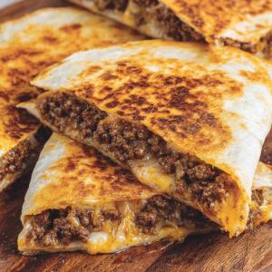 Ground Beef Tacos (3 Crispy)