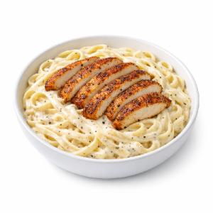 Cajun Chicken Linguini Alfredo (Half Portion)