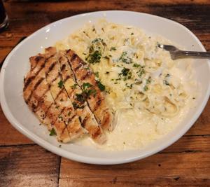 Fettuccine Alfredo
