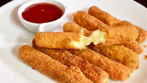 Cheese Sticks, without Sauce (4 Pieces)