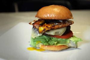 Cheeseburger (1/2 lb)