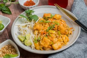 Pad Thai with Tofu