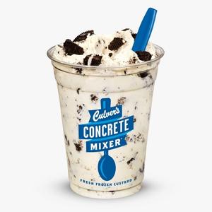 Vanilla Concrete Mixer with Oreo (1 scoop)
