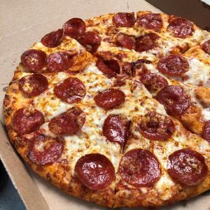 Pepperoni Pizza (Medium, 1 slice)