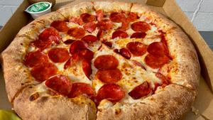 Pepperoni Pizza (Large, 1 slice)
