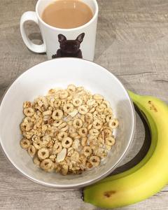 Cheerios with Milk and Banana