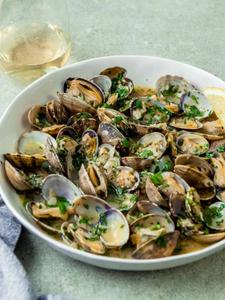 Steamed Clams (10 Clams)
