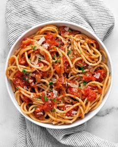 Spaghetti with Tomato Sauce (1 Cup)
