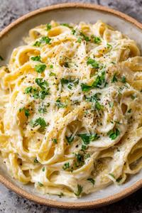 Fettuccine Alfredo (1 Cup)