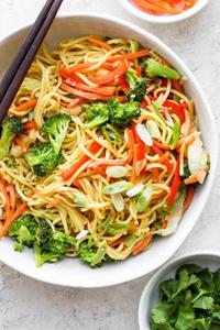 Vegetable Chow Mein (1 Cup)