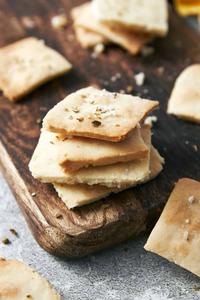 Gluten-Free Crackers (1 oz)