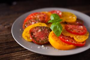 Tomato (Medium)