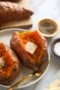 Baked Sweet Potato, Plain (Medium)