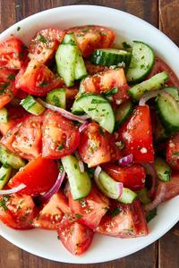 Cucumber and Tomato Salad (1/2 Cup)