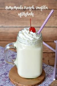 Homemade Vanilla Milkshake (10 oz)
