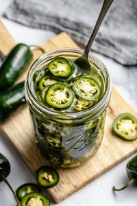 Pickled Jalapeño Slices (2 Tbsp)