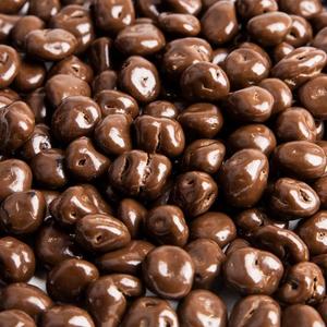 Chocolate-Covered Raisins (1/4 Cup)