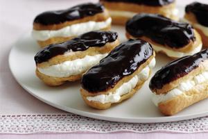 Chocolate Éclair