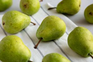 Pear (Medium)