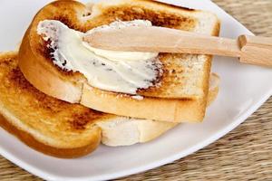 Toast with Margarine (White Bread)